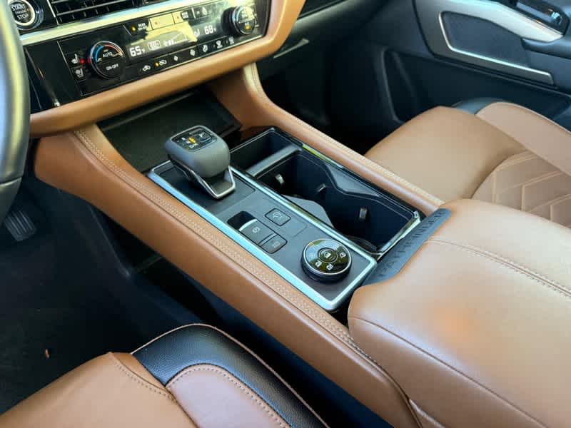 2024 Nissan Pathfinder Platinum 4WD