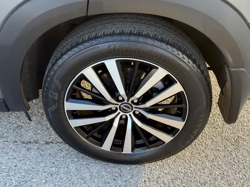 2024 Nissan Pathfinder Platinum 4WD