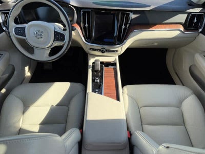 2022 Volvo S60 B5 Momentum