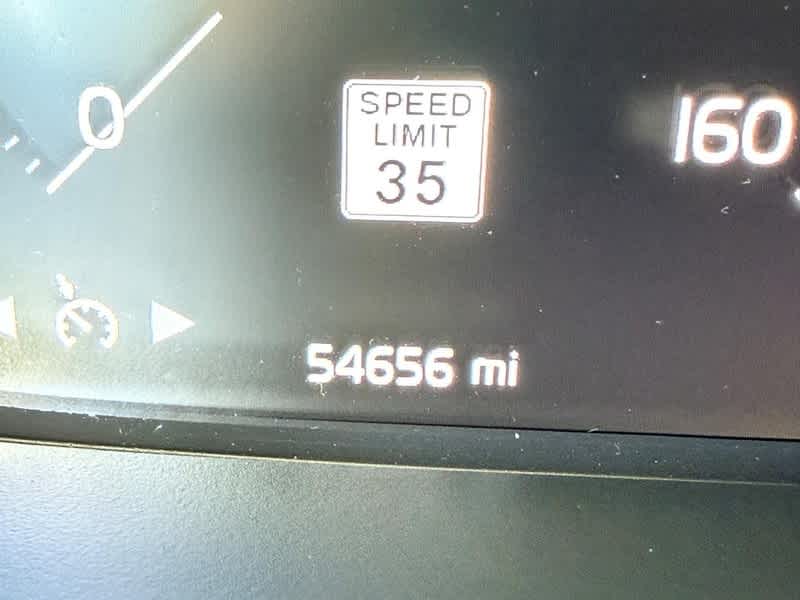 2022 Volvo S60 B5 Momentum