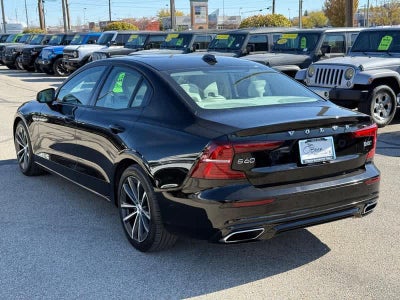 2022 Volvo S60 B5 Momentum