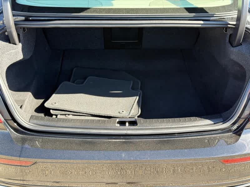 2022 Volvo S60 B5 Momentum