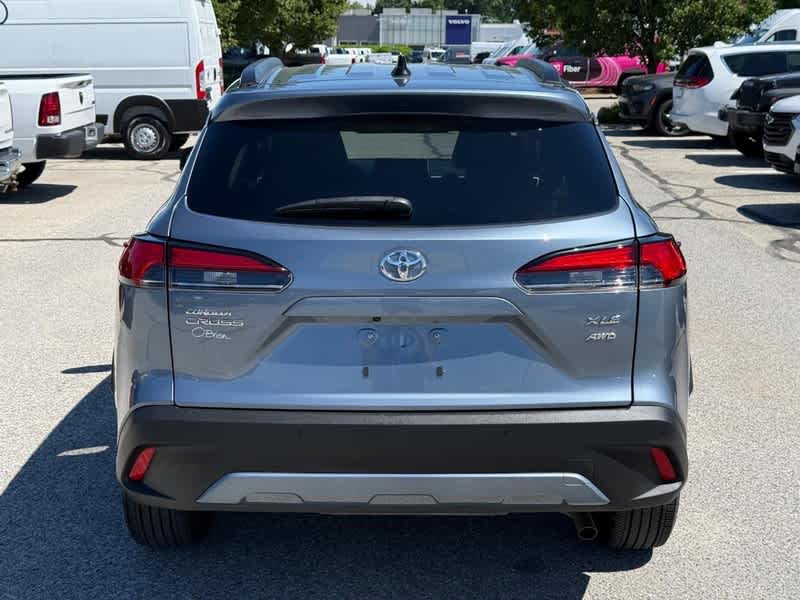 2025 Toyota Corolla Cross XLE