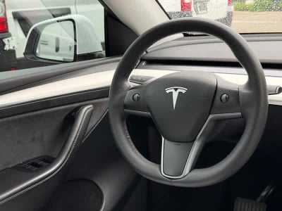 2023 Tesla Model Y Base