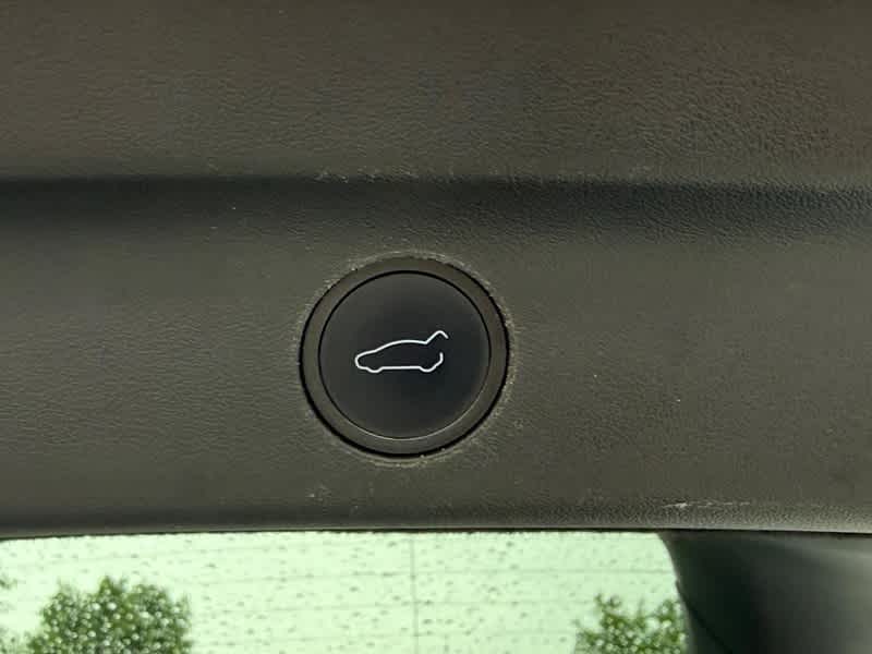 2023 Tesla Model Y Base