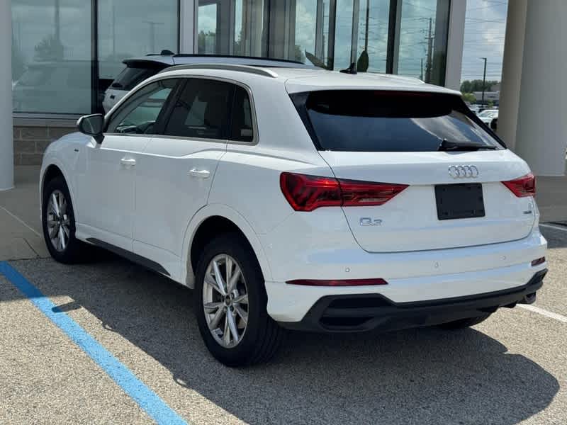 2025 Audi Q3 Premium 45 TFSI S line quattro Tiptronic