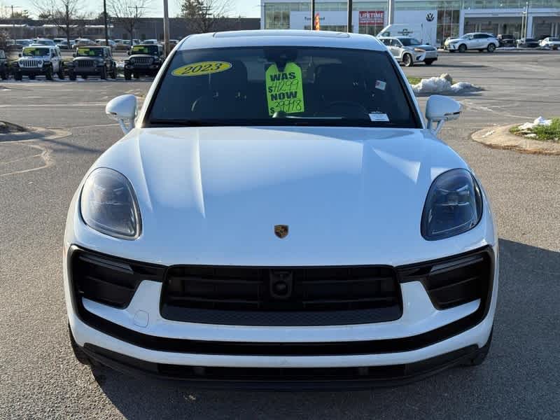 2023 Porsche Macan T