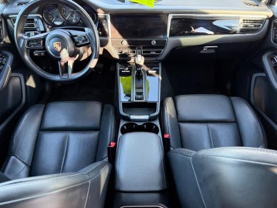 2023 Porsche Macan T