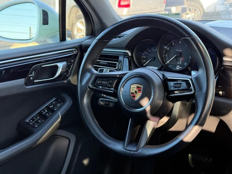 2023 Porsche Macan T