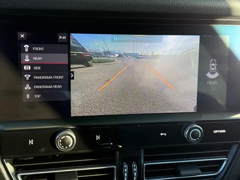 2023 Porsche Macan T