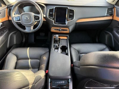 2022 Volvo XC90 Recharge Plug-In Hybrid T8 Inscription Expression 7 Passenger