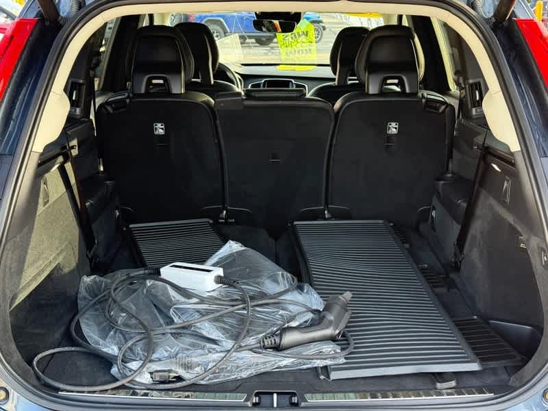 2022 Volvo XC90 Recharge Plug-In Hybrid T8 Inscription Expression 7 Passenger