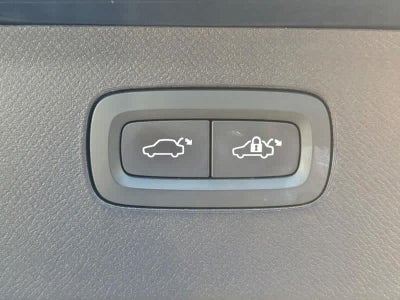 2022 Volvo XC90 Recharge Plug-In Hybrid T8 Inscription Expression 7 Passenger