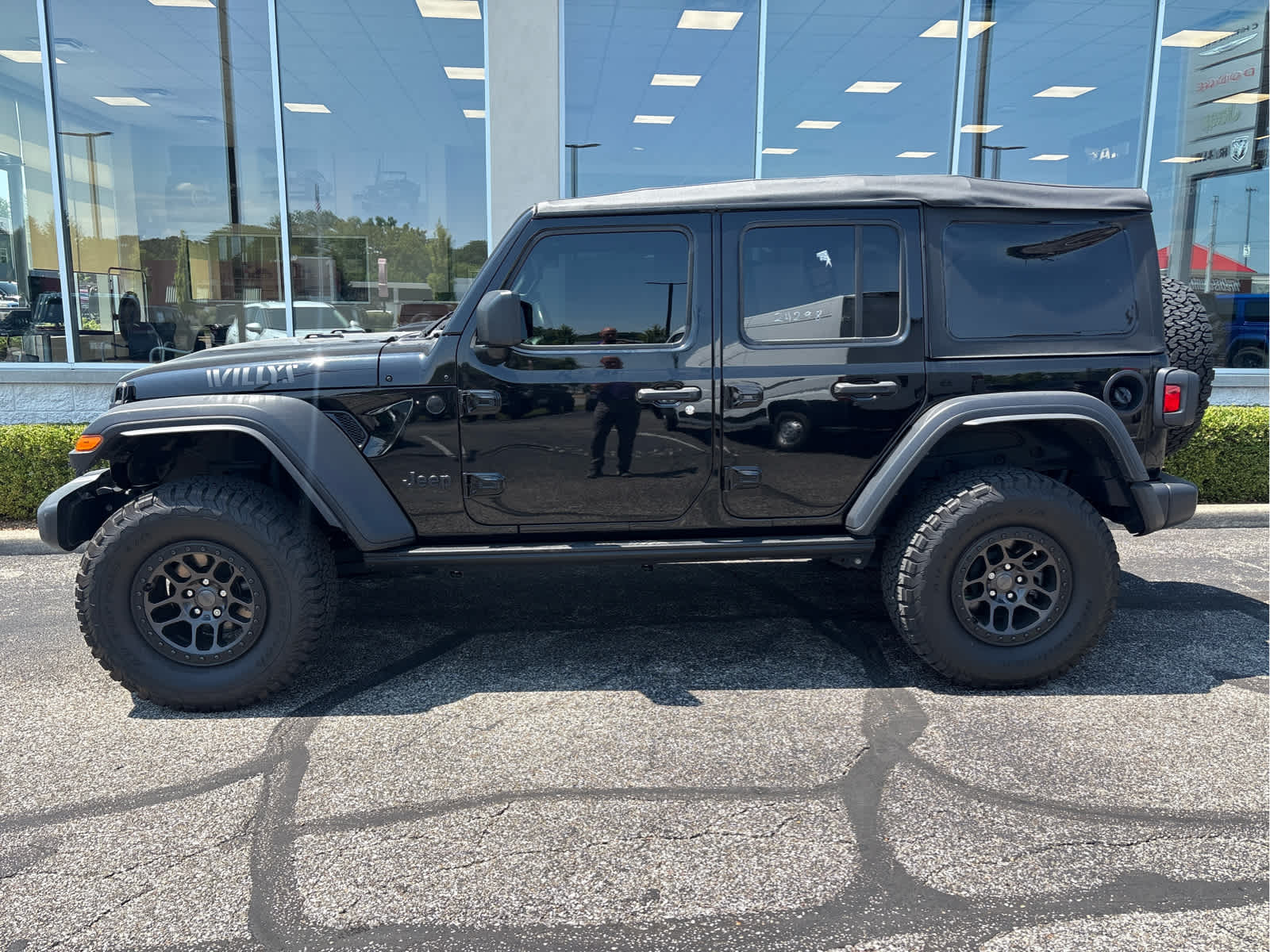 2022 Jeep Wrangler Unlimited Willys