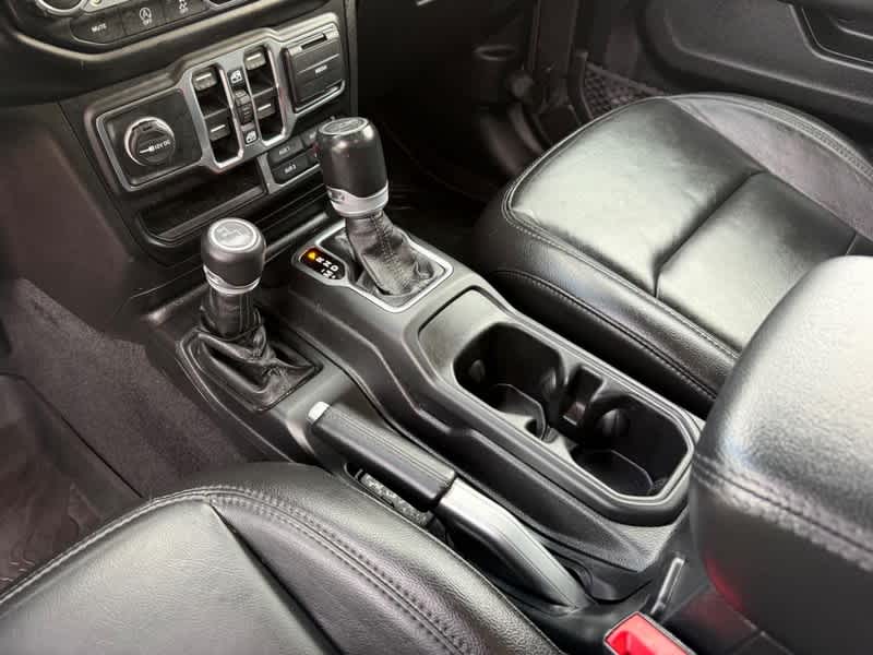 2020 Jeep Wrangler Unlimited Sahara Altitude 4x4