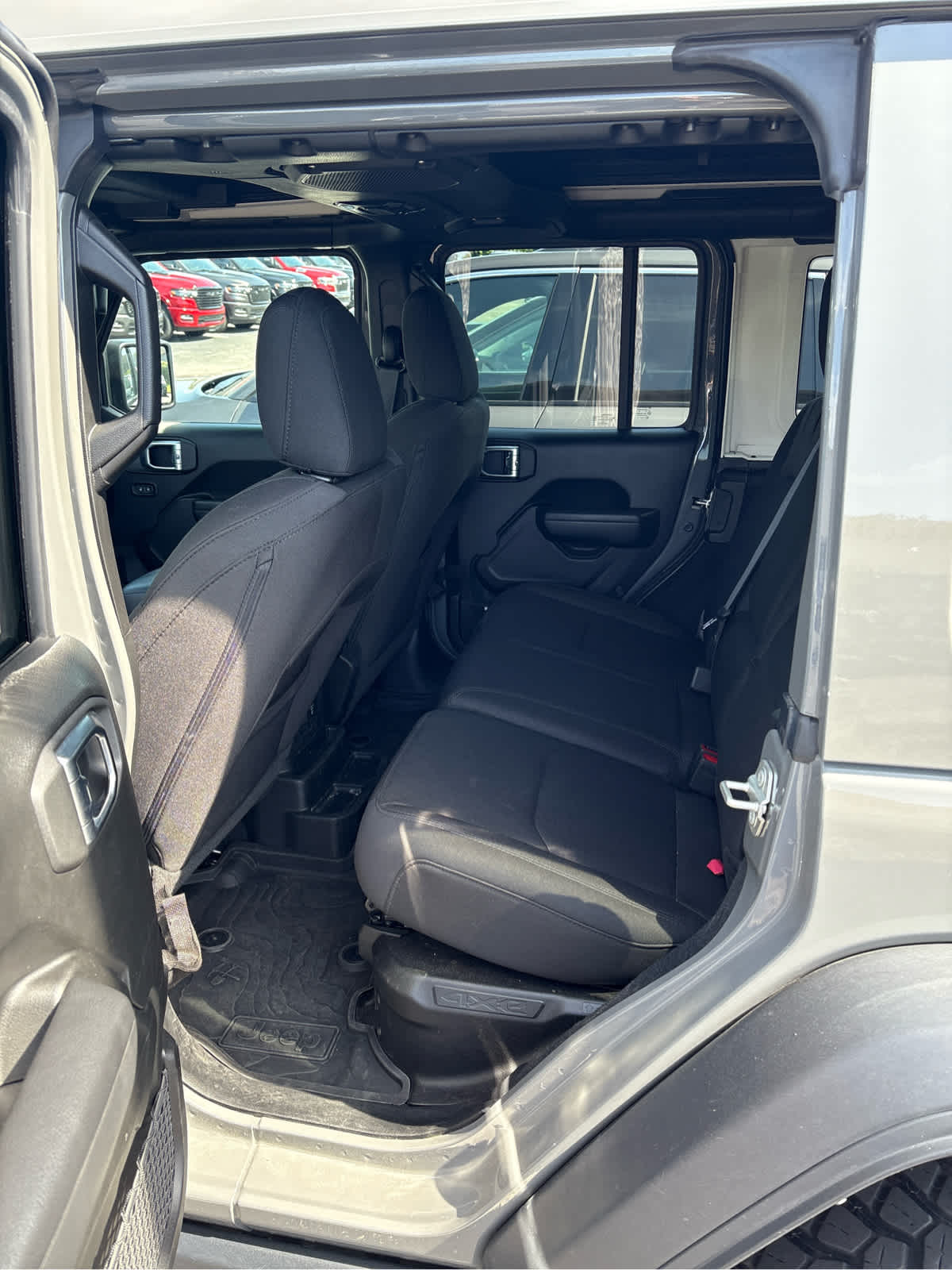 2023 Jeep Wrangler Base