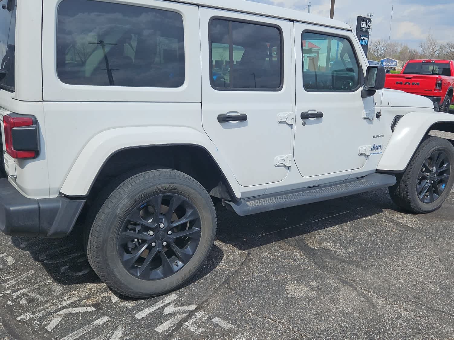 2023 Jeep Wrangler Sahara