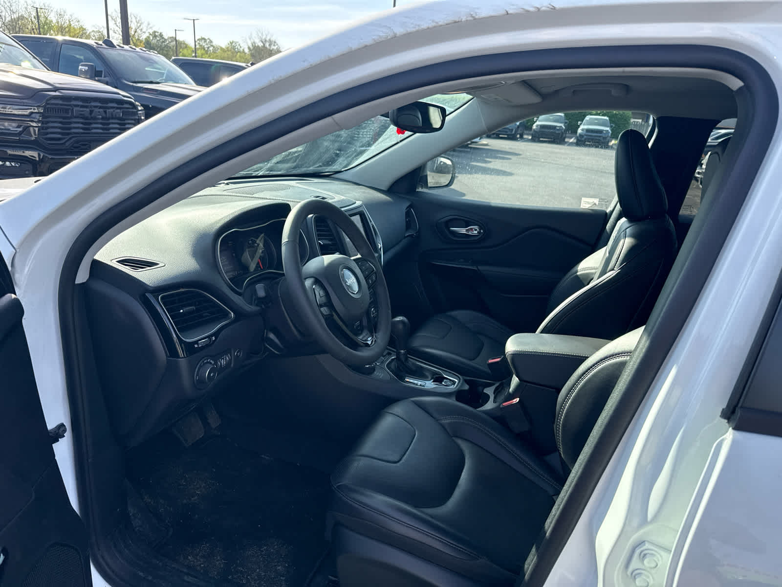 2023 Jeep Cherokee Altitude Lux