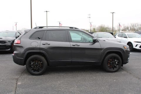 2023 Jeep Cherokee Altitude Lux 4x4 in Indianapolis, IN - O'Brien Automotive Family