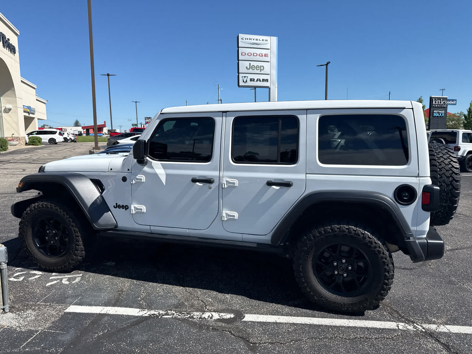 2024 Jeep Wrangler Willys