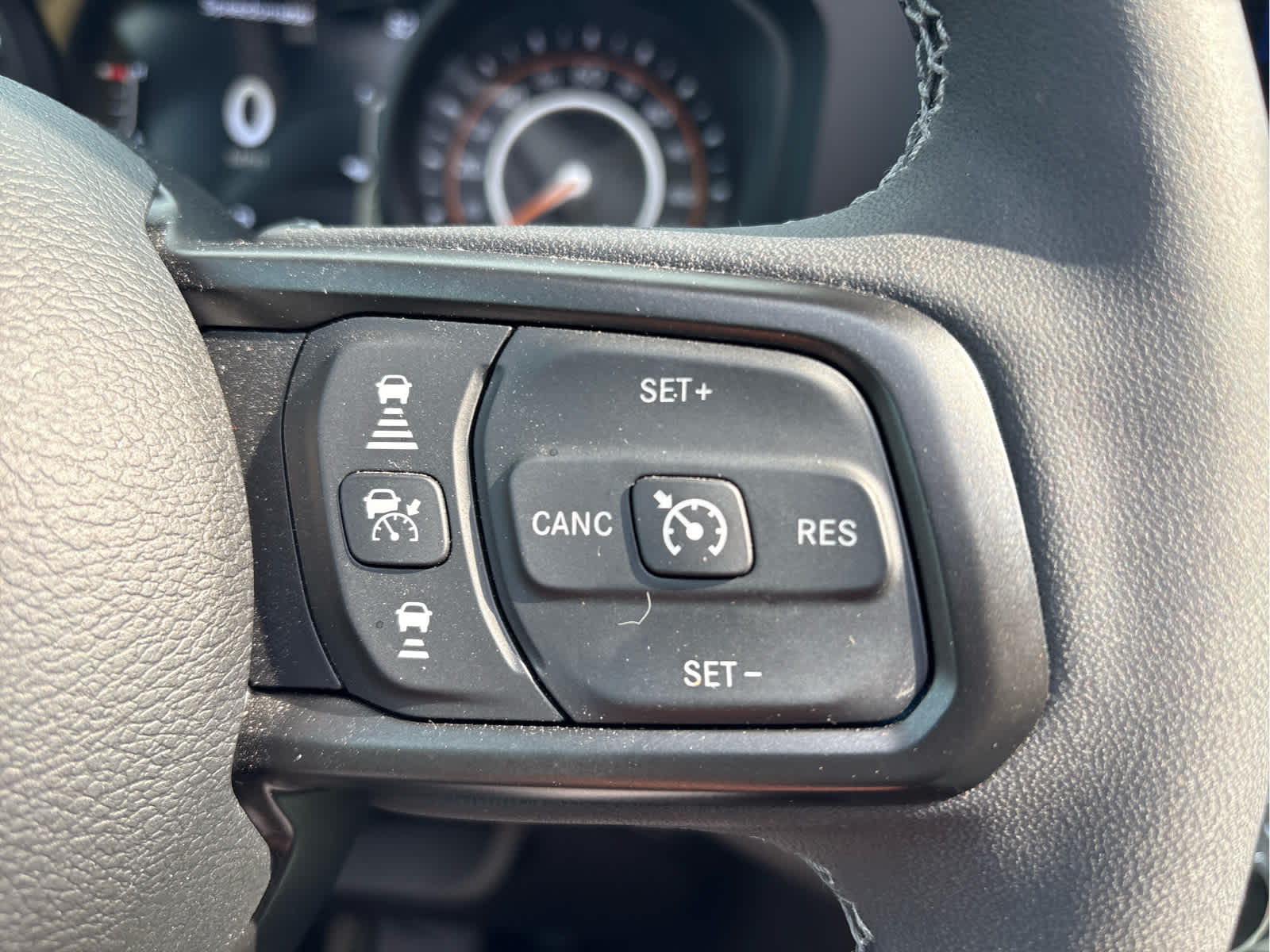 2025 Jeep Wrangler 4-Door Willys 4x4