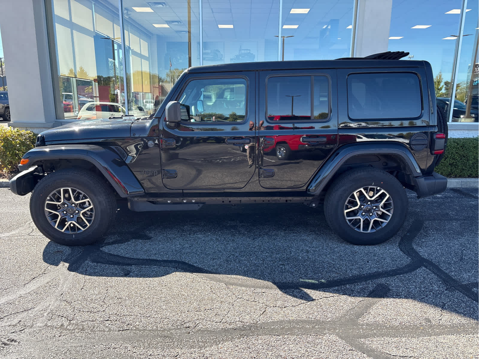 2026 Jeep Wrangler 4-Door Sahara 4x4