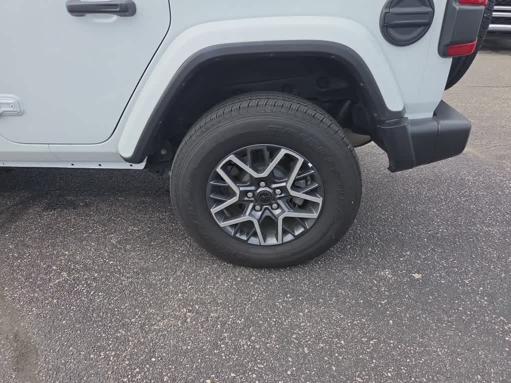 2026 Jeep Wrangler 4-Door Sahara 4x4