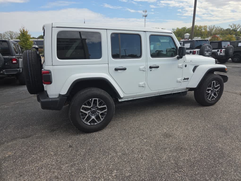 2026 Jeep Wrangler 4-Door Sahara 4x4