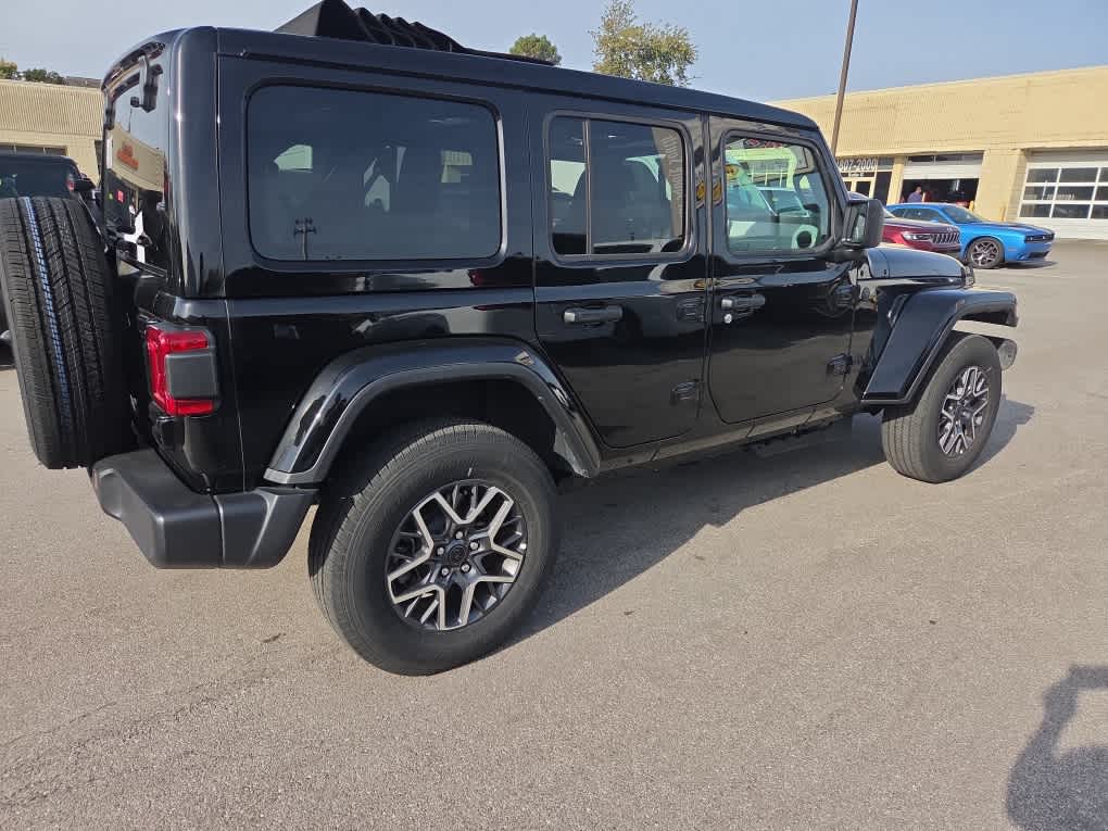 2026 Jeep Wrangler 4-Door Sahara 4x4