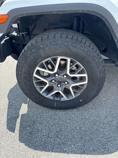 2025 Jeep Wrangler Sahara