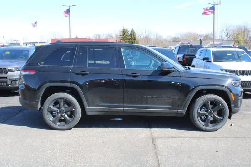 2025 Jeep Grand Cherokee Altitude