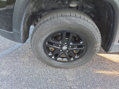 2025 Jeep Grand Cherokee Laredo 4x4