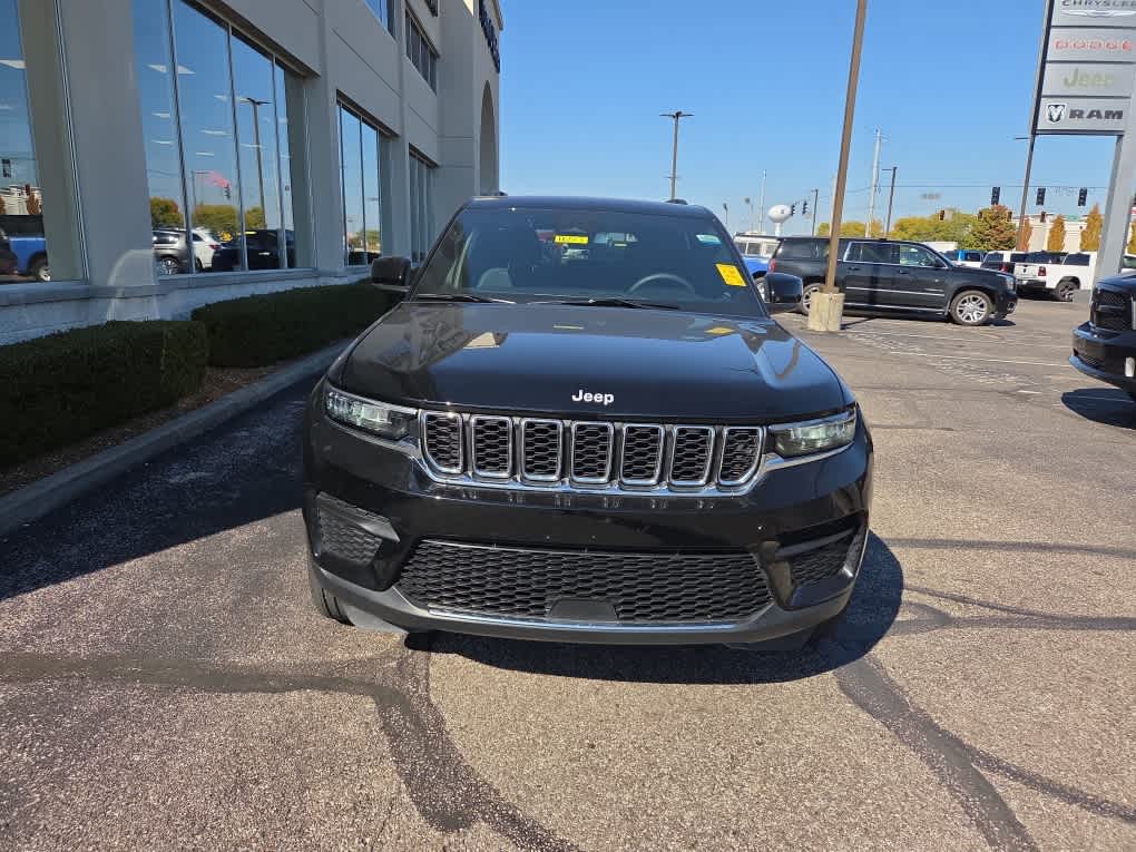 2025 Jeep Grand Cherokee Laredo 4x4