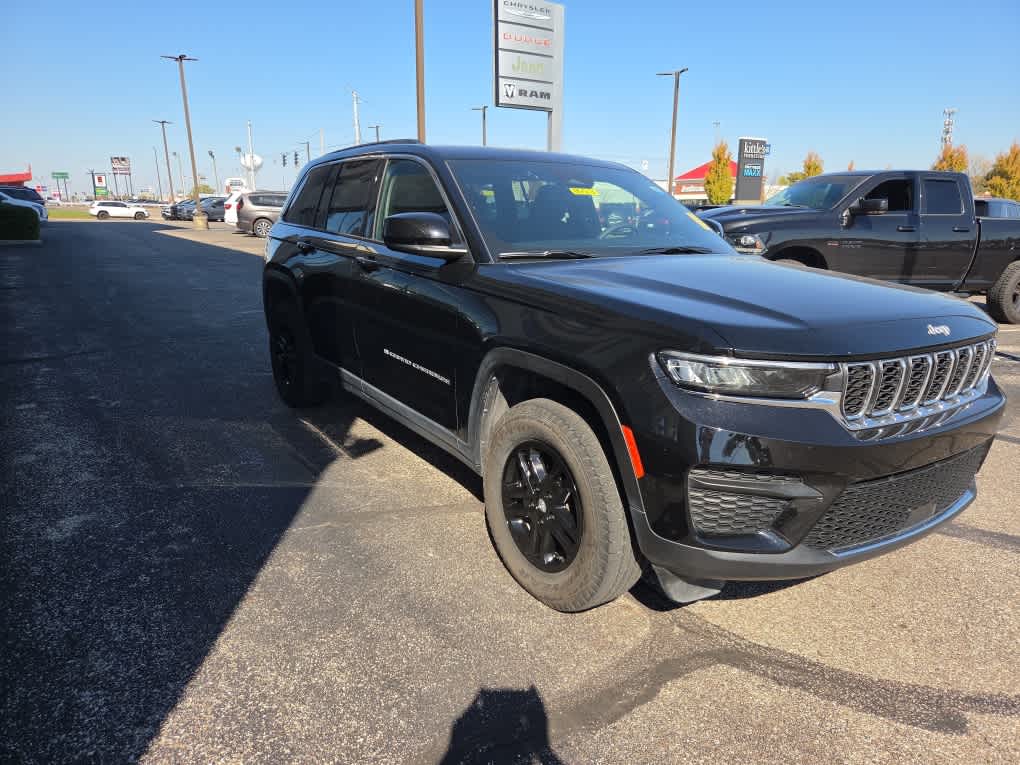 2025 Jeep Grand Cherokee Laredo 4x4