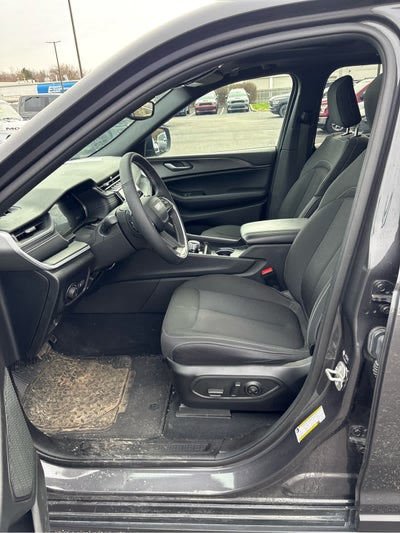 2024 Jeep Grand Cherokee Laredo X