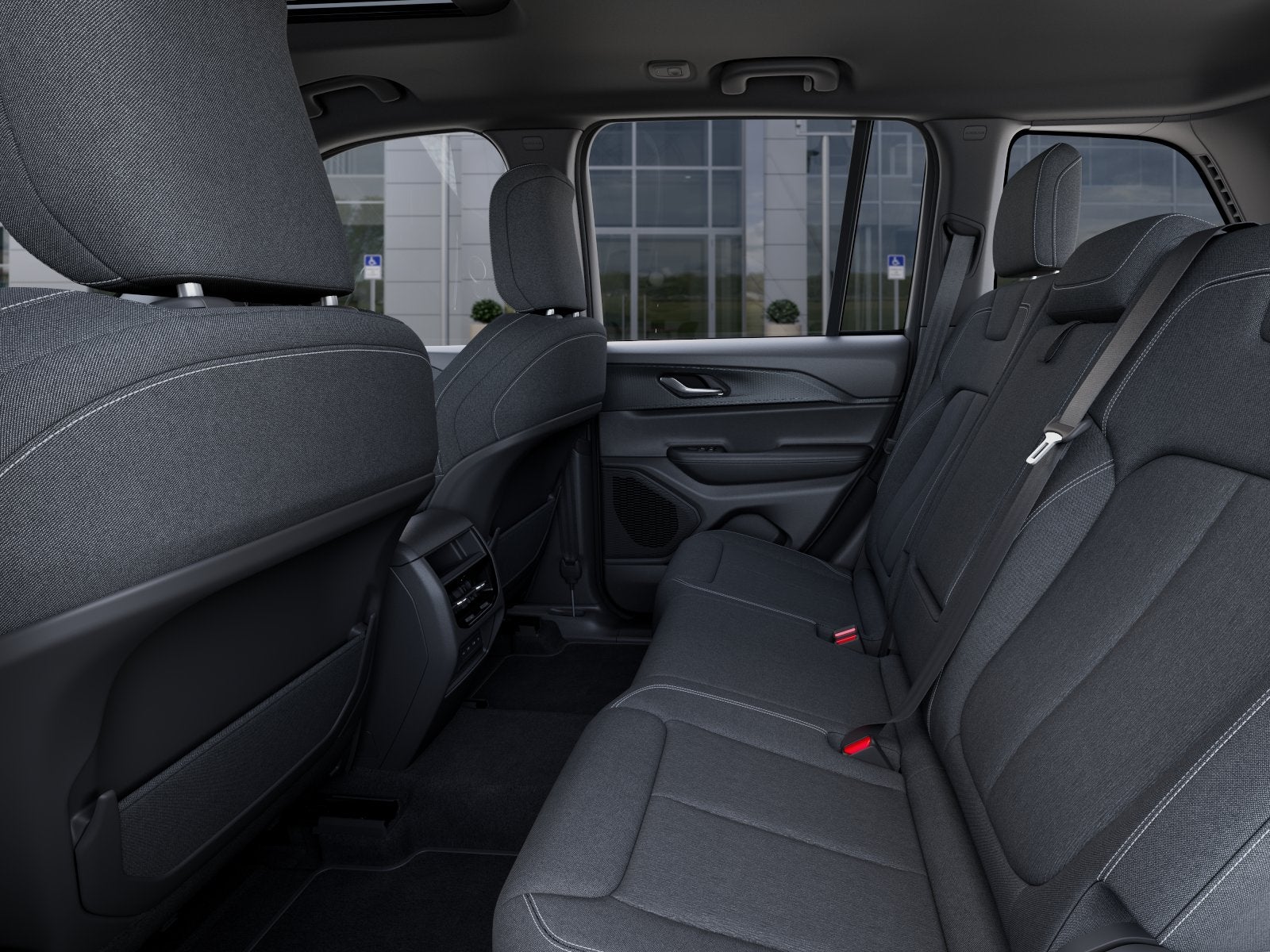 2027 Jeep Grand Cherokee LAREDO X 4X4