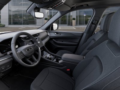 2027 Jeep Grand Cherokee LAREDO X 4X4
