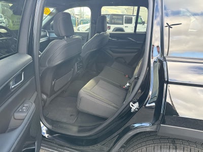 2025 Jeep Grand Cherokee Laredo X