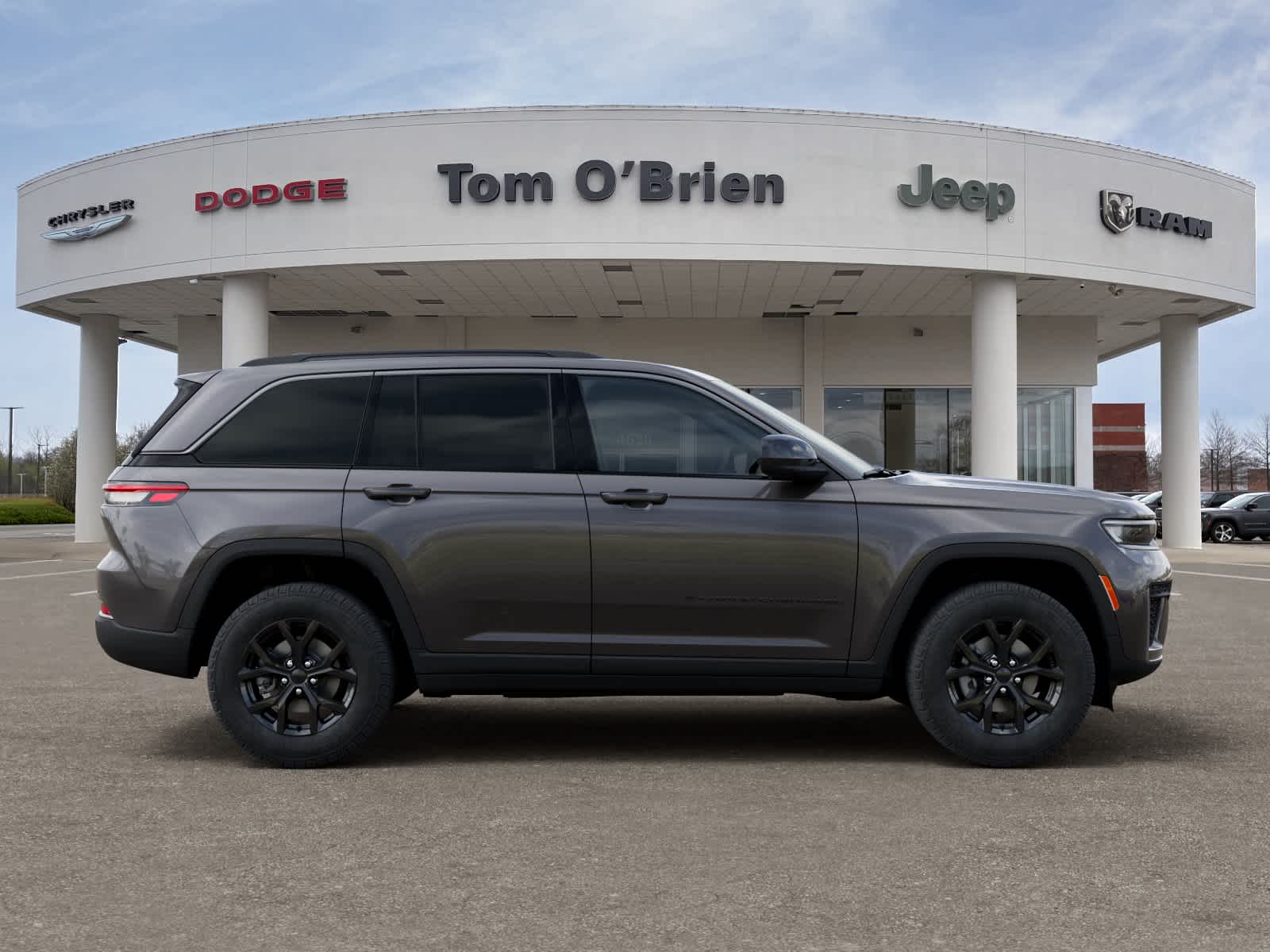 2026 Jeep Grand Cherokee Laredo Altitude