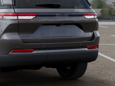 2026 Jeep Grand Cherokee Laredo Altitude