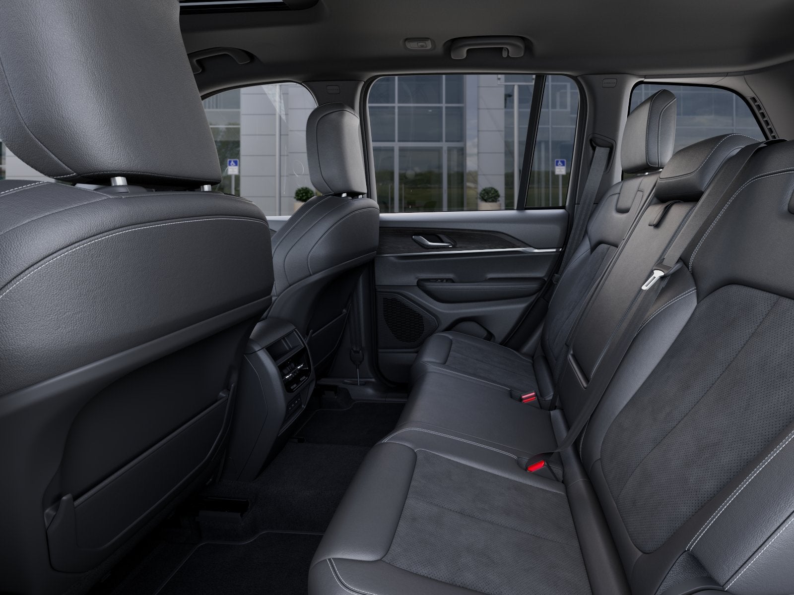 2026 Jeep Grand Cherokee Laredo Altitude