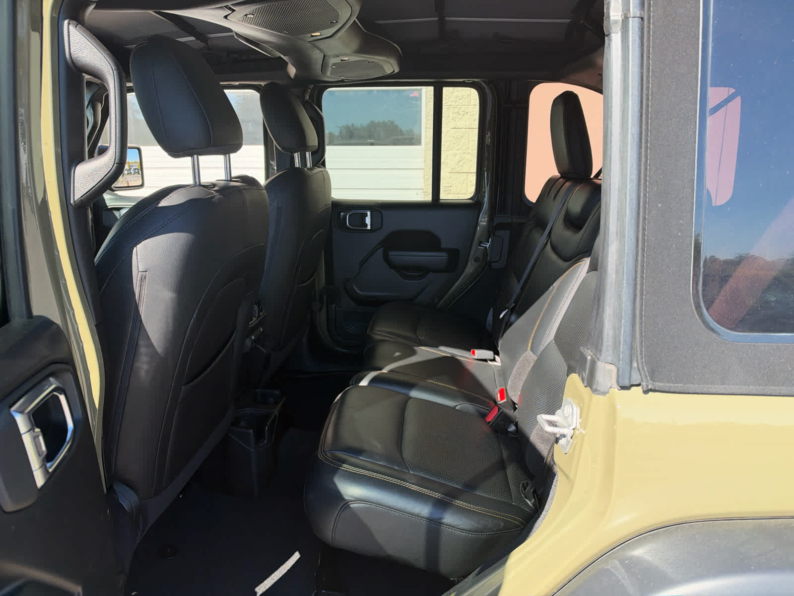 2025 Jeep Wrangler 4-Door Willys 4x4