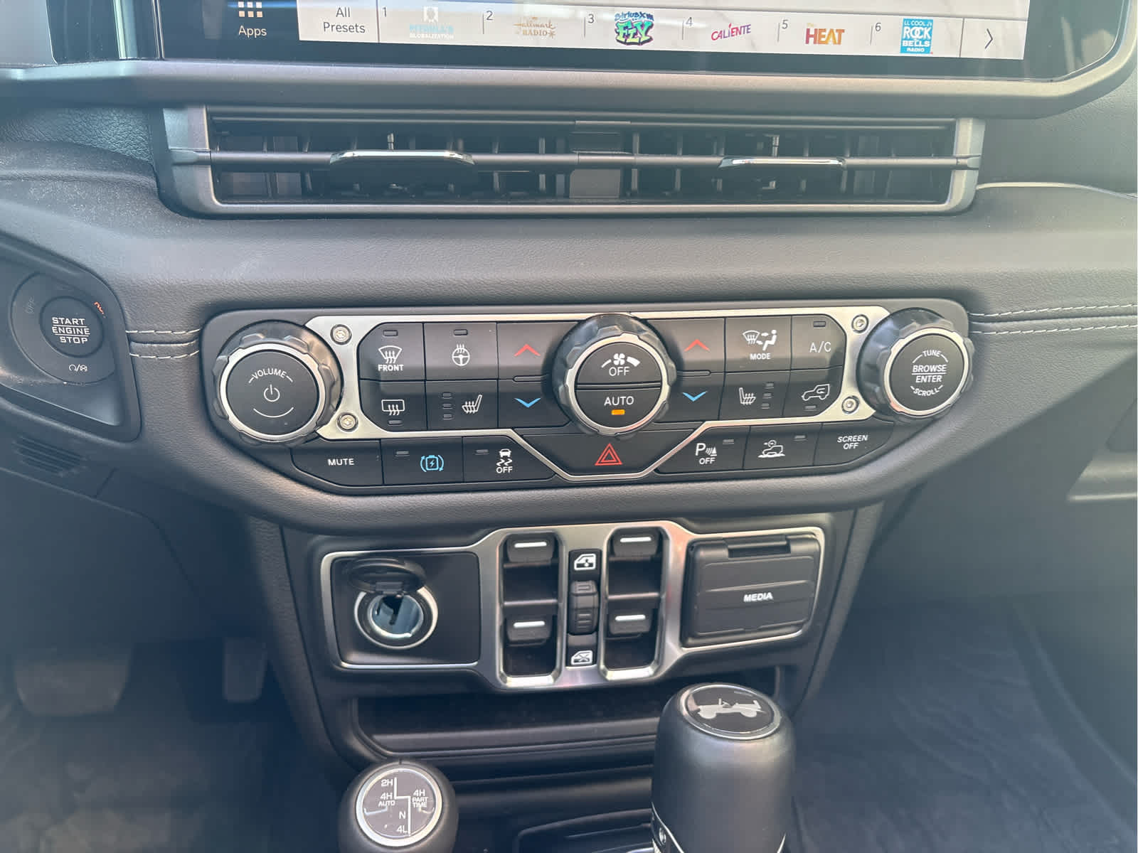 2024 Jeep Wrangler 4xe Sahara 4xe