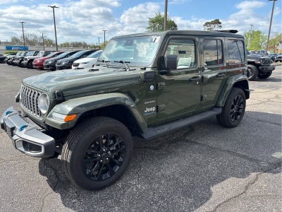 2024 Jeep Wrangler Sahara