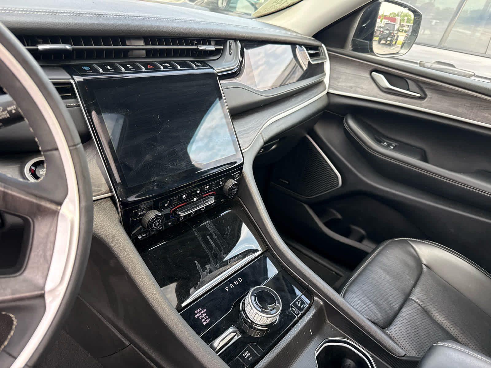 2023 Jeep Grand Cherokee 30th Anniversary