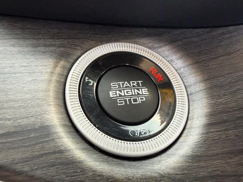 2023 Jeep Grand Cherokee 30th Anniversary