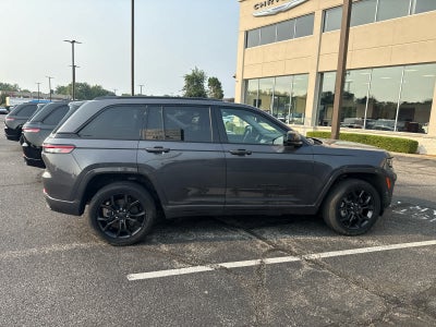 2023 Jeep Grand Cherokee 30th Anniversary