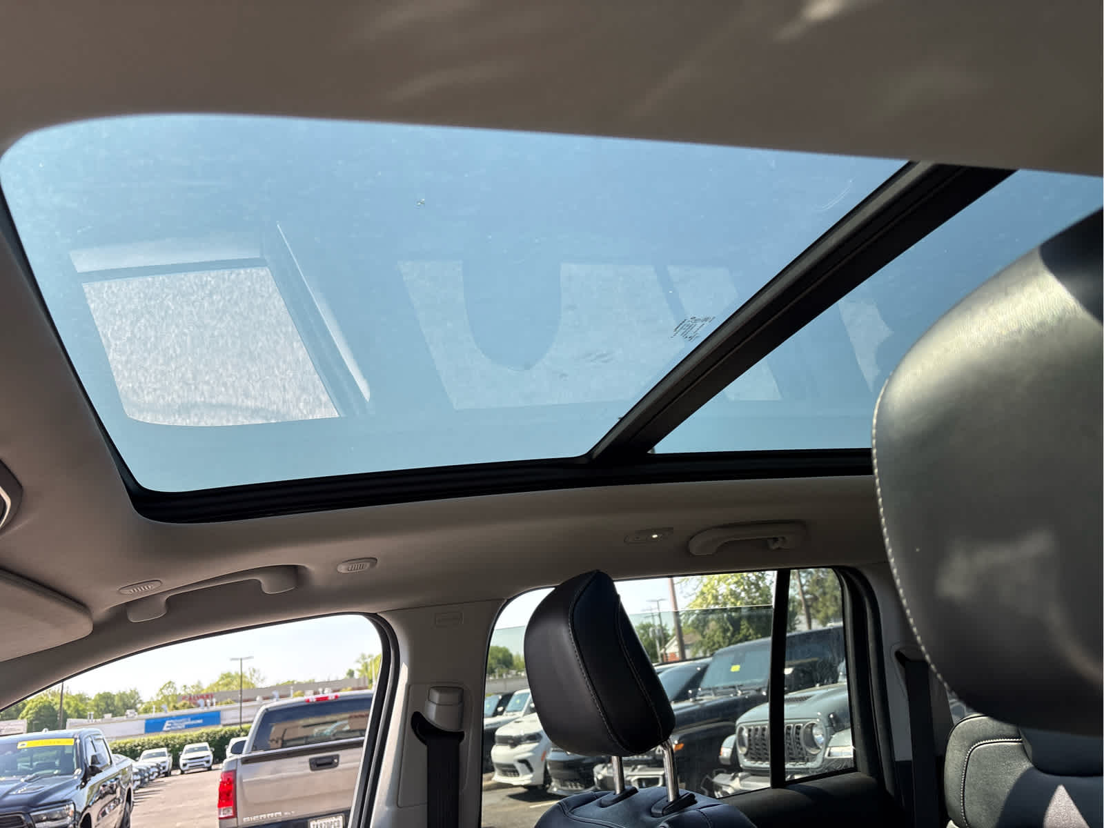 2022 Jeep Grand Cherokee Base