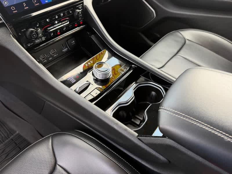 2023 Jeep Grand Cherokee 30th Anniversary