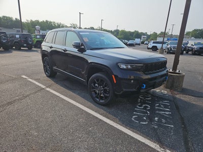 2024 Jeep Grand Cherokee Anniversary Edition